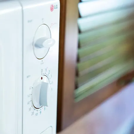 Rifugio San Bartolo - Gabicce Vallugola * Castel di Mezzo